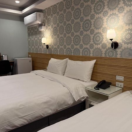 טאיפיי 泊居旅店 Oursinn Hotel מראה חיצוני תמונה