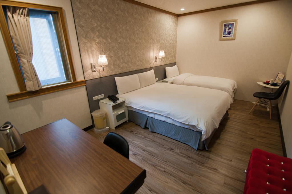 טאיפיי 泊居旅店 Oursinn Hotel מראה חיצוני תמונה