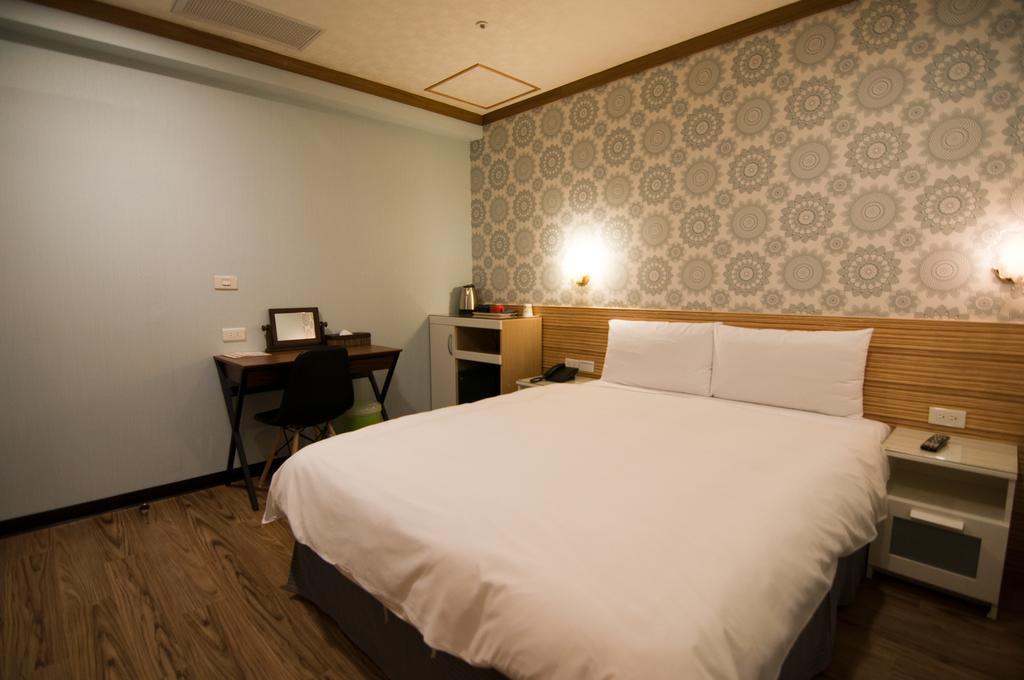 טאיפיי 泊居旅店 Oursinn Hotel מראה חיצוני תמונה