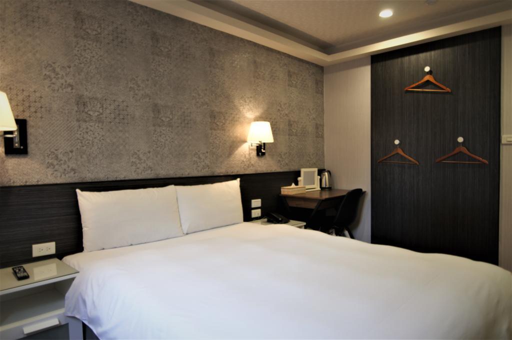 טאיפיי 泊居旅店 Oursinn Hotel מראה חיצוני תמונה