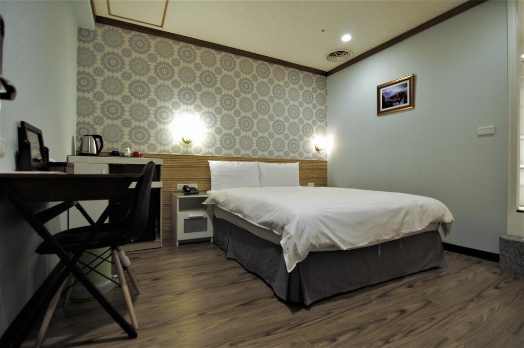 טאיפיי 泊居旅店 Oursinn Hotel מראה חיצוני תמונה
