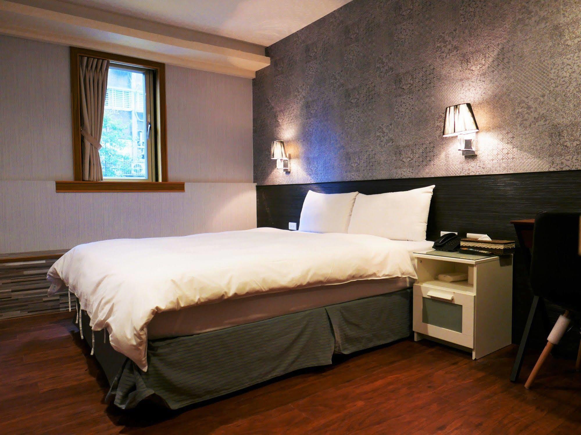 טאיפיי 泊居旅店 Oursinn Hotel מראה חיצוני תמונה
