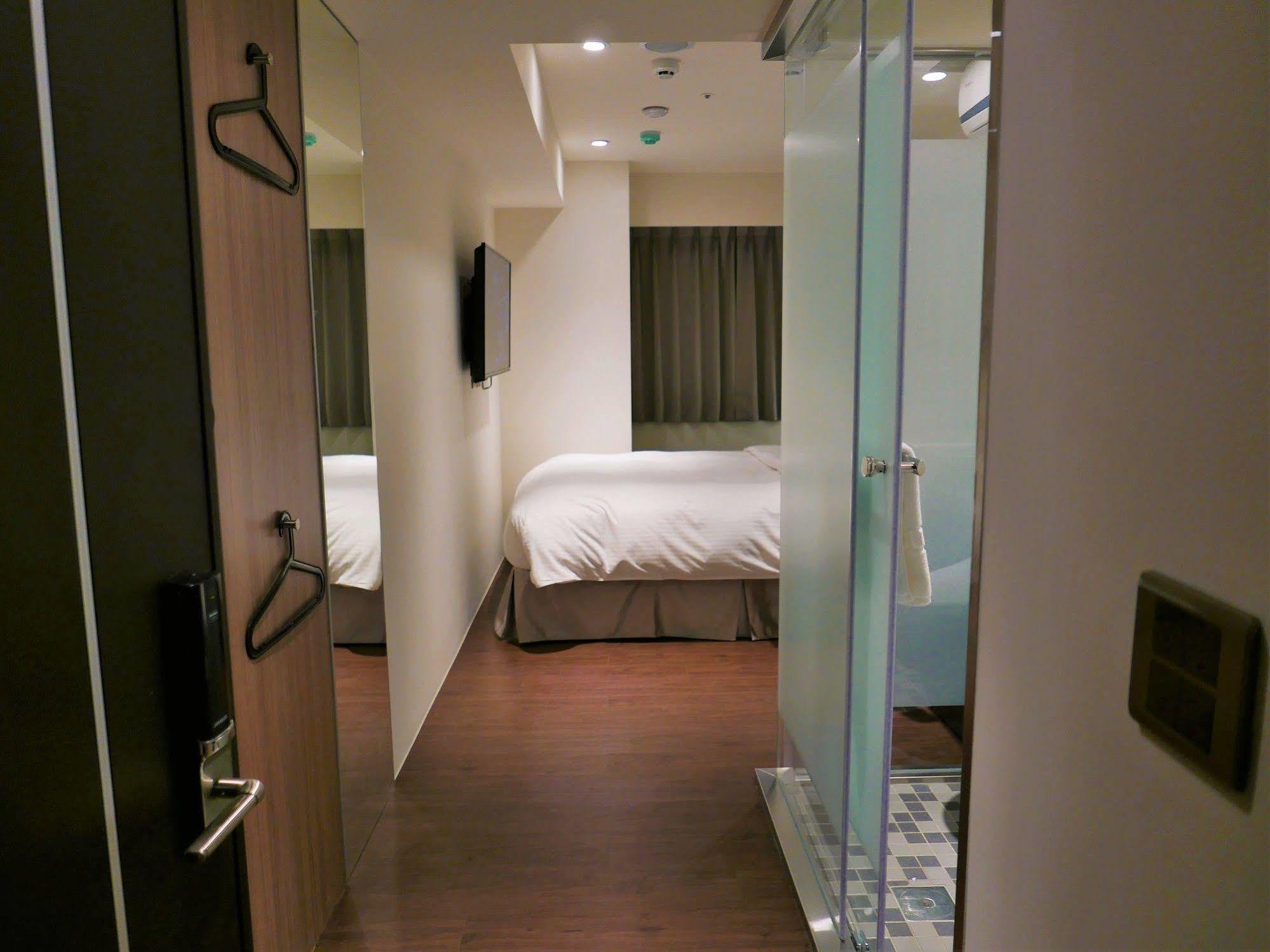 טאיפיי 泊居旅店 Oursinn Hotel מראה חיצוני תמונה